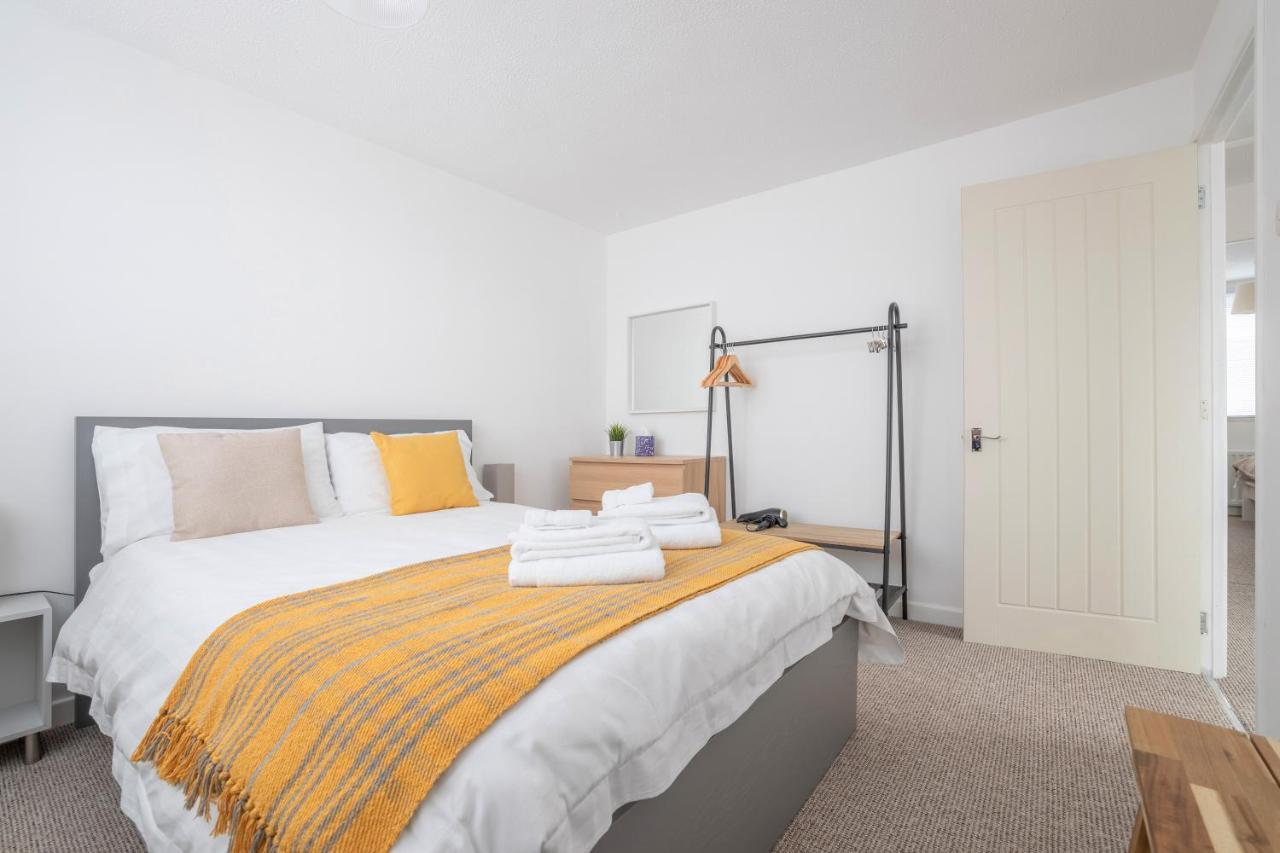 Elegant Home Mod Kitchen, Fast Wi-Fi, Free Parking Carrickfergus Exterior foto